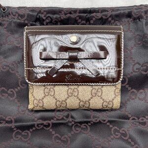 Gucci Vintage GG Supreme bow Compact Bi-fold Wallet